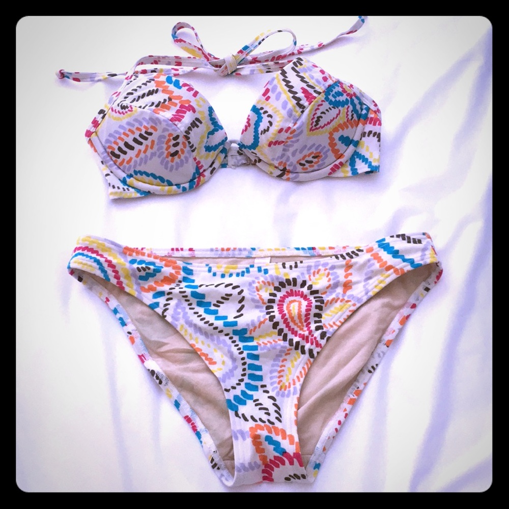 Victoria’s Secret Bikini set!!
